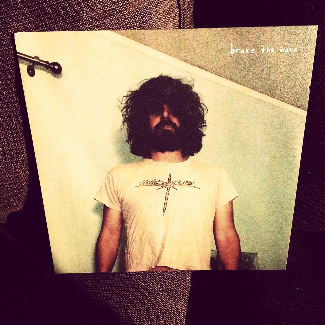 improbableluc's tweet photo. Vinyle du dimanche ! @TheLouBarlow #coolsongs #peacefull #familysunday #greatLP http://t.co/wvwmCsTkST