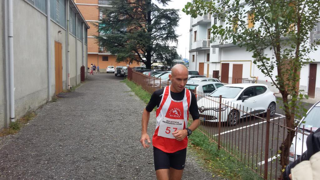 Fisio2000Genova's tweet photo. Il primo classificato: Pronzati.🏁👟 Ed è nuovo record..40'07". Congratulazioni ! 🔝👏👏 #Running #Fisio2000Running http://t.co/CHVbbgBeoI
