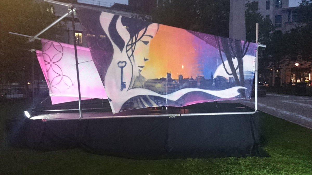 FrankJosefine's tweet photo. Great to see Nomad in situ @bhamcathedral Excellent, inspiring work of art by @aerosolali #SomethingGood300 http://t.co/scO8P7GisI