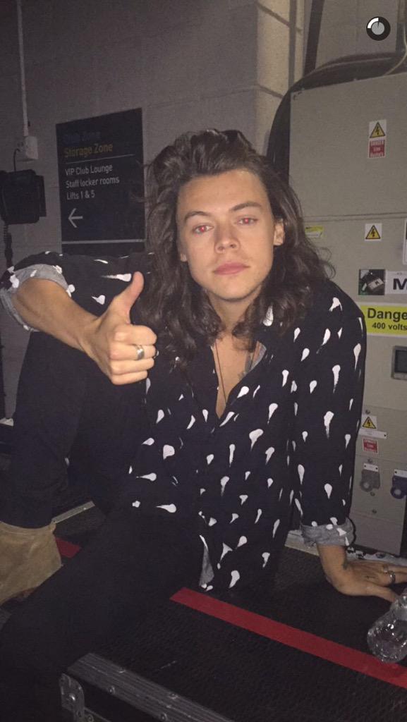1D_paradiseee's tweet photo. best creation ever I swear snapchat: onedirection #onedirectionsnapchat http://t.co/xYPvNLL0MG