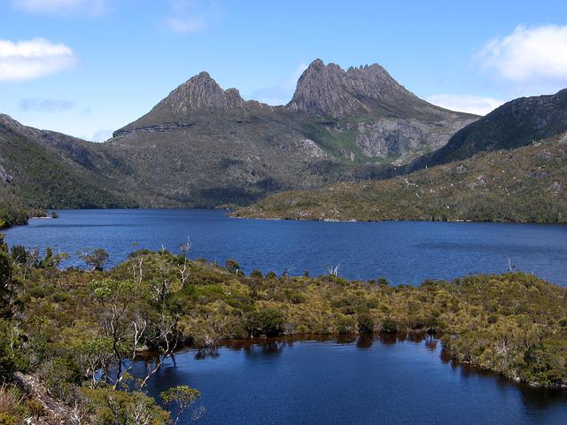 ImoovaRelocs's tweet photo. #Tassie Road trip: #brisbane to #hobart for only $5/day. Book at http://t.co/du1TbLHcjw #cradlemountain #imoova http://t.co/BTZTg8JbFx