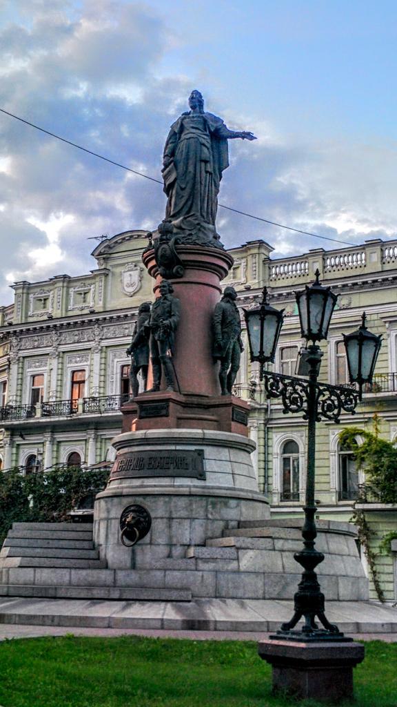 loreto63353922's tweet photo. Город у моря http://t.co/DTVG04pqST