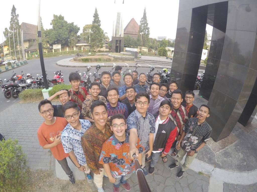 Satriyo Wicaksono tweet media