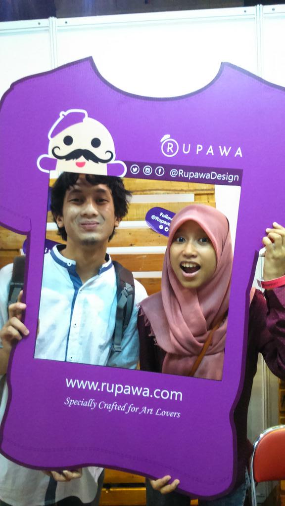 dhaant's tweet photo. Di stand @RupawaDesign http://t.co/bOBTABXpyz