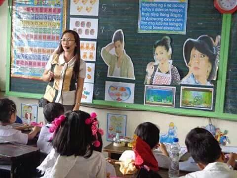 AHOF__GRANDMA's tweet photo. DYUSKO YUNG KAMI NA ANG GINAGAWANG EXAMPLE SA KLASE, 

#ALDUBUnited http://t.co/yX2hu8LVnT