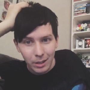 illicithowell's tweet image. 