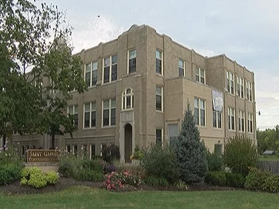 Region8News's tweet photo. 12-year-old boy in Ohio suspended for staring at girl in class >> http://t.co/4zectWaTd9 http://t.co/3O10f9507Q