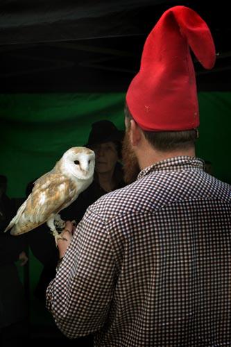 philloach's tweet photo. What a hoot! Look what I saw at Tenbury @TWApplefest #countryside #greatdayout http://t.co/0NZvcqVQmQ http://t.co/lvRv2mlipc