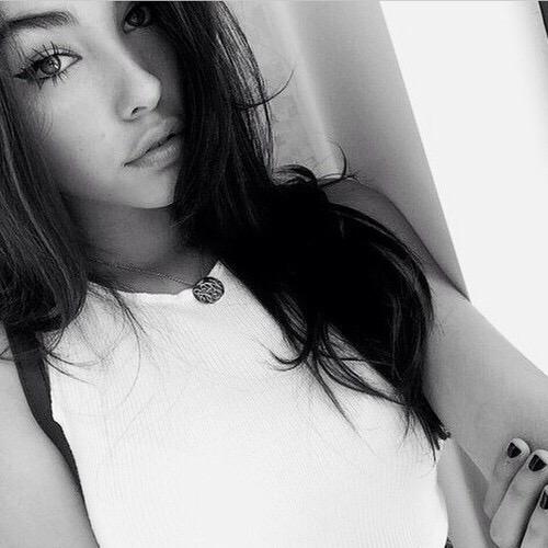 madisonfxkinsu's tweet photo. Why is it so easy to kill our happiness, but so hard to kill our sadness? http://t.co/BUFuEP39lI