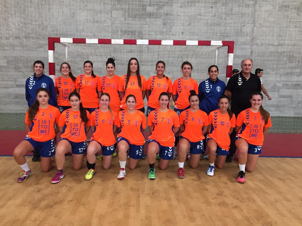 CbmSantamaria's tweet photo. FINAL senior femenimo | @CbmSantamaria 46-23 @chsantabarbara http://t.co/hhAfJAdQKi