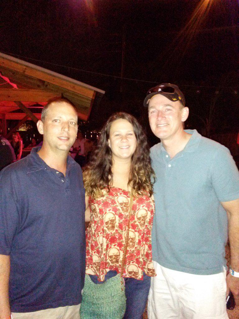 SayraWalters's tweet photo. #cousins your first friends in life. http://t.co/B6LfrZN6sa