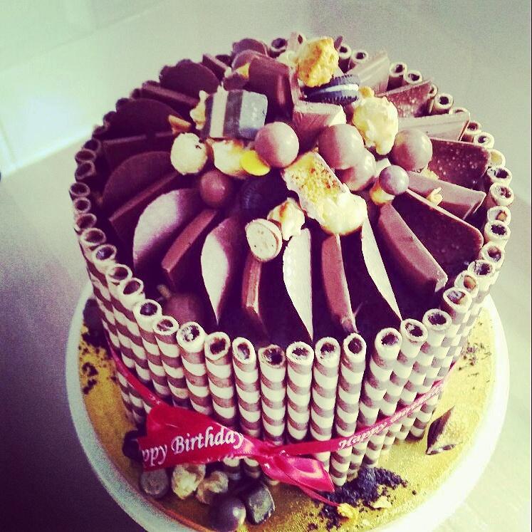 maxirae1's tweet photo. @ChocolateBait  @Chocolates  #ChocolateCreations  #cakeoverload  #chocolatecake  #happybirthday http://t.co/yceekvPE3h