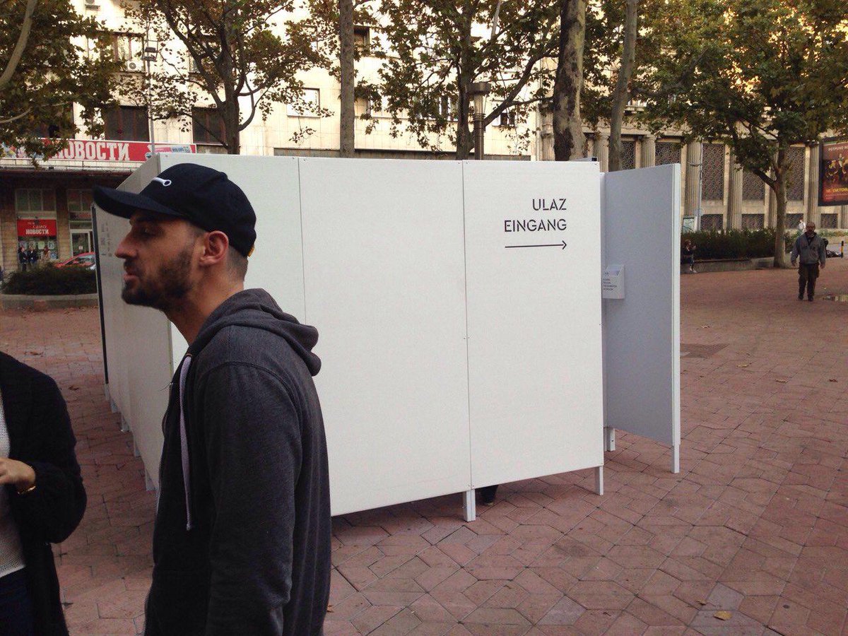 littleLini's tweet photo. dve izložbe posvećene temi migracija otvorene na ovogodišnjem @TranseuropaFest . @sergicamara i @BelgradeRaw #TEF15 http://t.co/RHI3vRFMcg