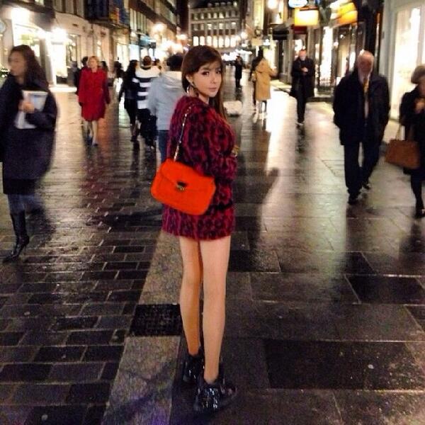 yeojabarbie_'s tweet photo. @_wbkim89 eung.... Arraseo... Im leaving then 😊 http://t.co/3sTmKIhofO