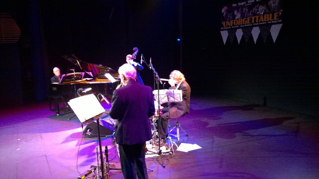 garywright24 tweet picture