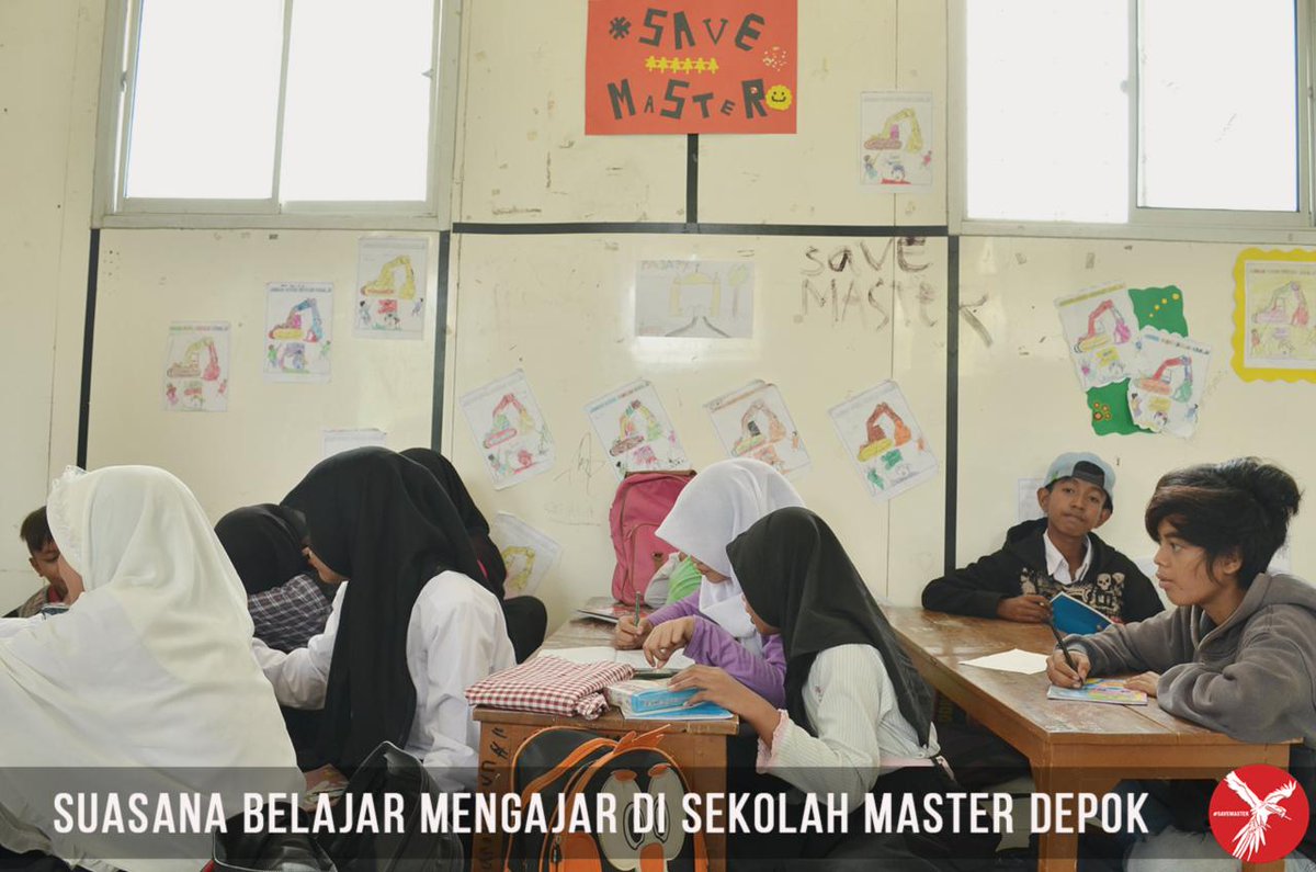 SaveMasterID's tweet photo. [20/20]
Kini, anak-anak Master tidak dapat belajar dengan tenang, mereka takut kehilangan tempat belajar #SaveMaster http://t.co/Fw1NzTBcDr