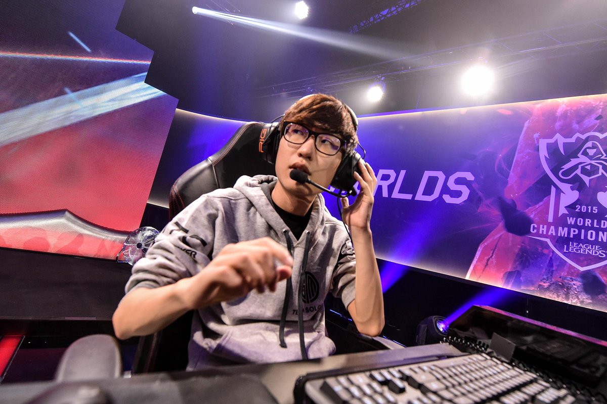 lolesports tweet picture