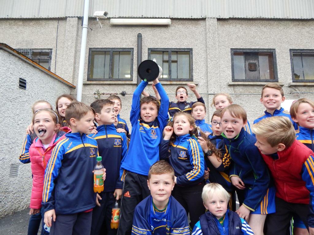 SeneschalstownG's tweet photo. Photos from the @MeathGAA JBFC celebrations: https://t.co/nZMroPVgyE @DecByrne76 http://t.co/jnlpSn7Dtc