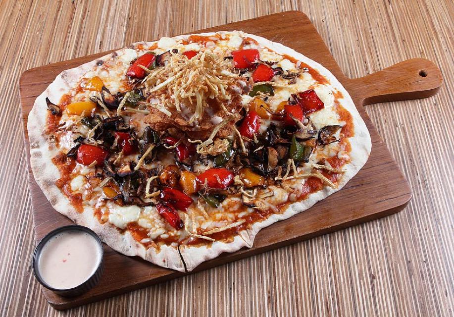 Pizzetta_'s tweet photo. هالصورة حق الاشخاص الي مايقاومون البيتزا #Pizzetta http://t.co/pbQ76Xo3F1