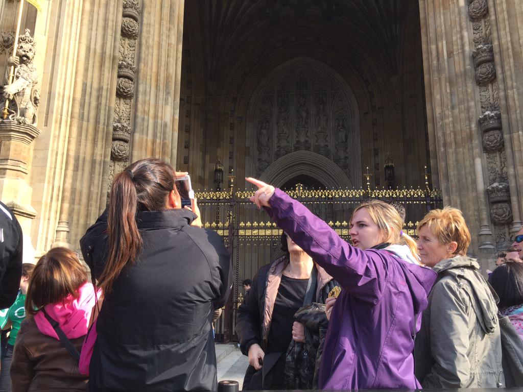 IkkaidoBritOpen's tweet photo. The Embankment and Houses of Parliament done. Next Downing St http://t.co/tbsv1zDEGo
