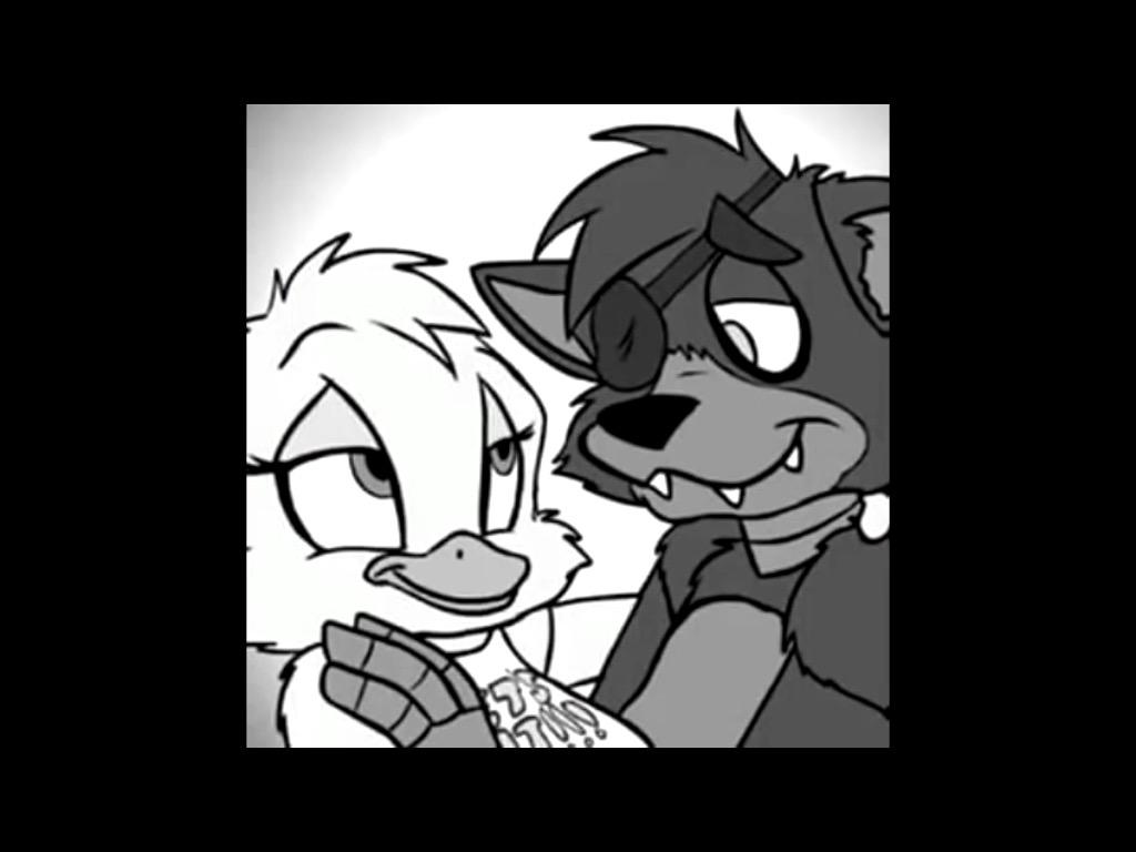 springtrap_love's tweet photo. Boo mangle with foxy ya Chica with foxy http://t.co/cFZ6LkTP8b