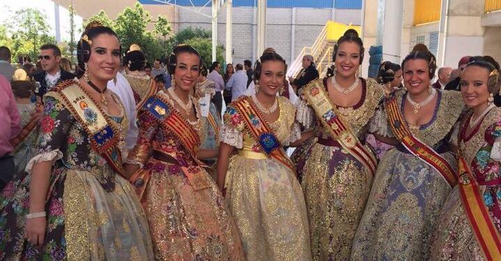 MariaFMG15's tweet photo. A Lliria a l'homenatge a les FFMM de la Comunitat @falles_Gandia @InfoFalles #FallesGND15 #Gandia http://t.co/0BSXoLMCbs