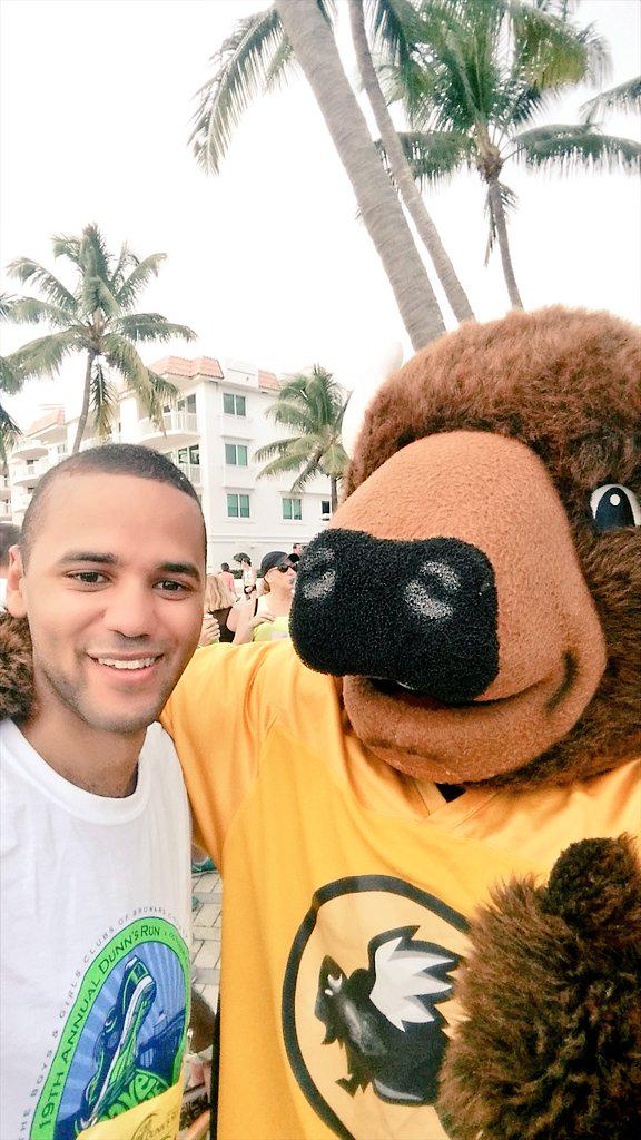 EricGoodenFL's tweet photo. Great time at the 19th annual @dunnsrun supporting The Boys and Girls Club. #supportouryouth #education #mentorship http://t.co/JGZTopiEDy
