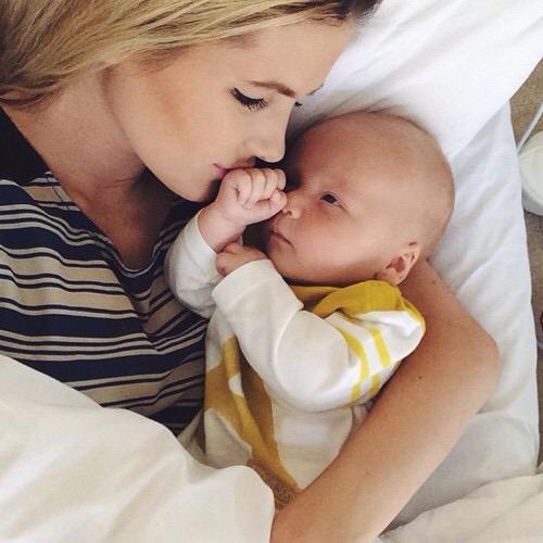 dramandyrlts's tweet photo. apaixonadíssima pelo Nich 😻❤️ http://t.co/ia4UD1736H