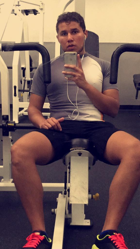 JovelHenry's tweet photo. #morningworkout http://t.co/vFROAUKmY5