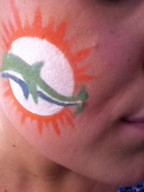 LittleLion101's tweet photo. @i can't believe! 35mins in and I'm still having a moment #NFLWembley http://t.co/jU07vAQ7SW
