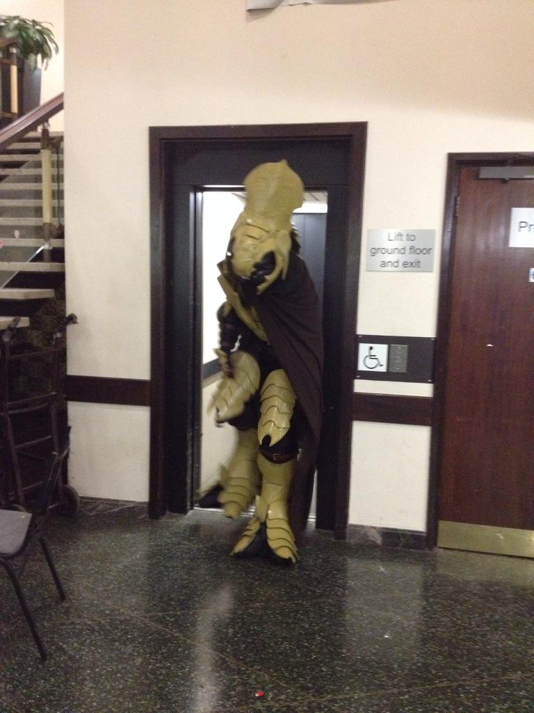 MsClareMBaker's tweet photo. Never know what you'll see @ #devcon2015 @oneplymouth #FinalFrontier http://t.co/DFv6s2PI8g