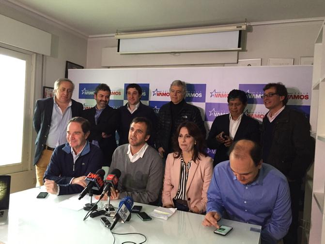 evopoli's tweet photo. Hoy @Chile_Vamos_ nos convoca a crecer y creer en un país + justo @RNchile @PRI_NuevoCentro @evopoli y @udipopular http://t.co/UKCOHowRMo