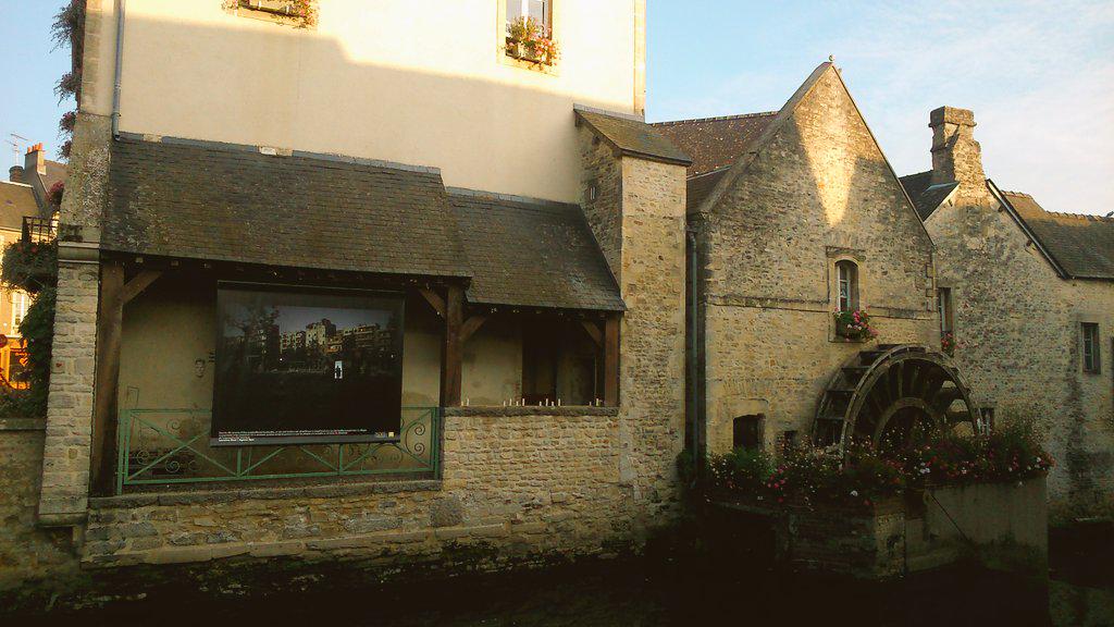 kalipo10's tweet photo. Bayeaux, última parada en @Normandie @CadenaSerViajes @anayatouring http://t.co/zaluWOyfBx