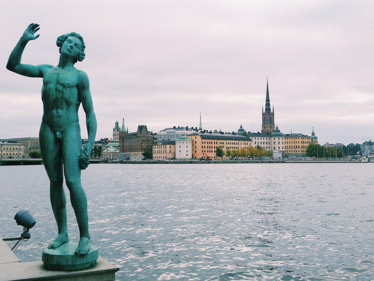 Goodbye Stockholm. I will miss you and your awkwardly posed sculptures of nude men.