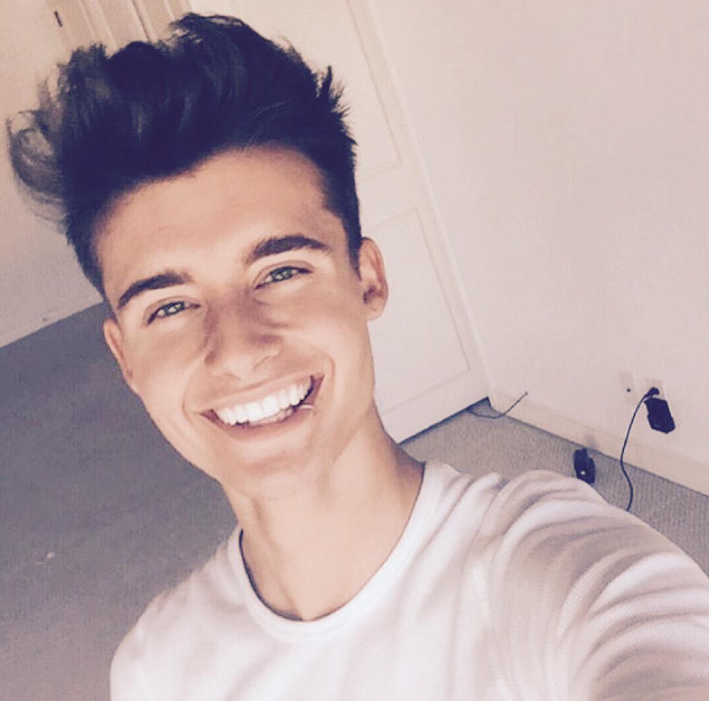 New fake! Rt?🌙🌟