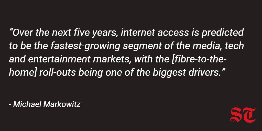 SundayTimesZA's tweet photo. Fibre revolution weaves faster internet into suburb after suburb http://t.co/48ijvBJewR http://t.co/yx8gnPGHyV