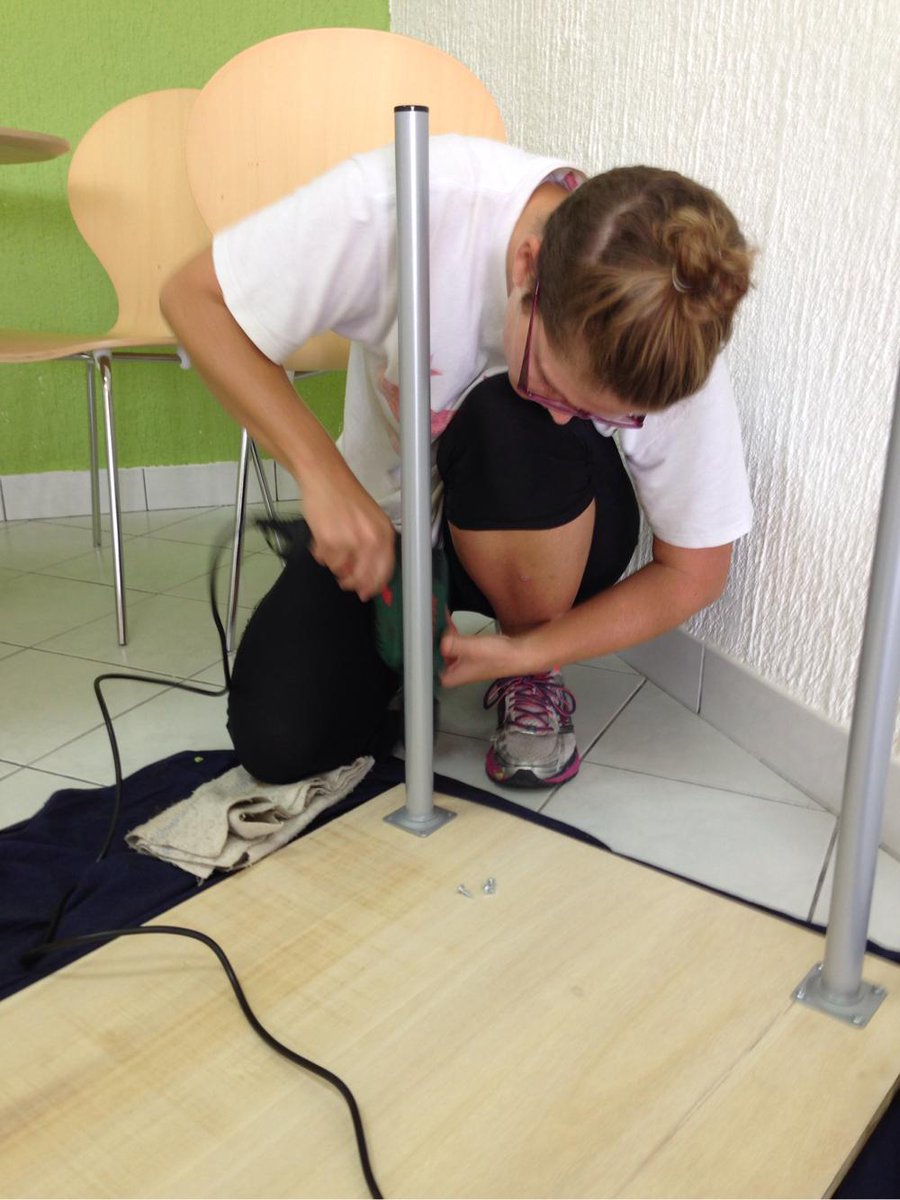 coworkingsplit's tweet photo. It's desk building day ladies and gentlemen! #coworkingspace #split #croatia #openingdayissoon # DIY#DIYsunday http://t.co/bOwH2fB4mU