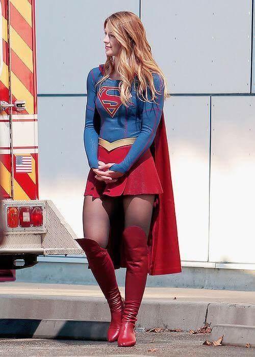 Happy birthday to the LOVELY Melissa Benoist!!!!! Come fly with me Melissa   