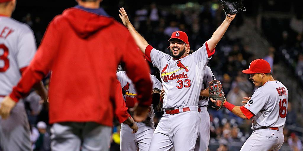 Cardinals's tweet photo. The 2015 #STLCards have a 35-17 record in the last game of a series. http://t.co/GqLHpqjfpl #STLGameNotes http://t.co/u9eDVkTiCn