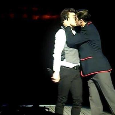 violetsmin's tweet photo. Happy five year anniversary ❤️ #5yearsofcrisscolfer http://t.co/u6VaYpOcKl
