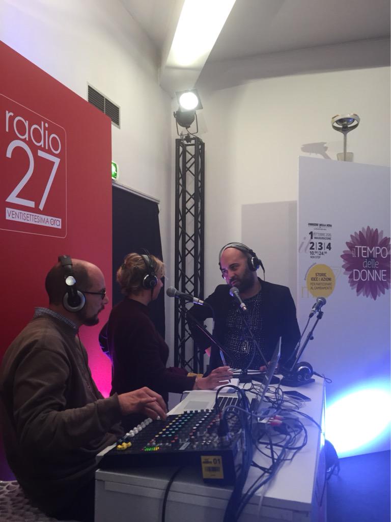 Il super finale #Radio27 Giuliano <a href="/Negramaro/">negramaro</a> dedica tutto alle donne che spingono in avanti la vita #tempodelledonne