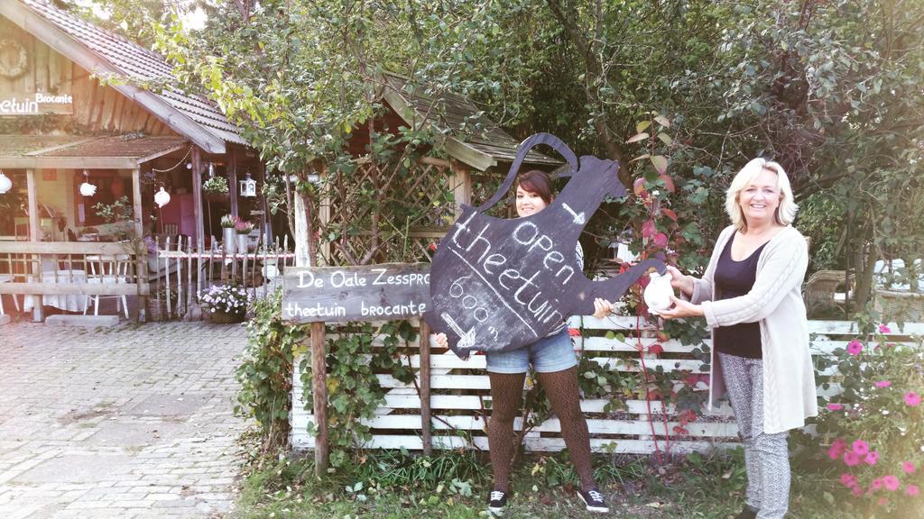 Bord weg..Volg. wk. tijdens de Military verkopen we nog thee/koffie/taartjes to go. Daarna sluiten we 't seizoen af!