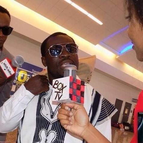 AkanKlan's tweet photo. @funkflex #africanKevinHart .... series coming soon. Looking for his bro, flex drop a bomb on it... @KevinHart4real http://t.co/bq5sZQN1sf