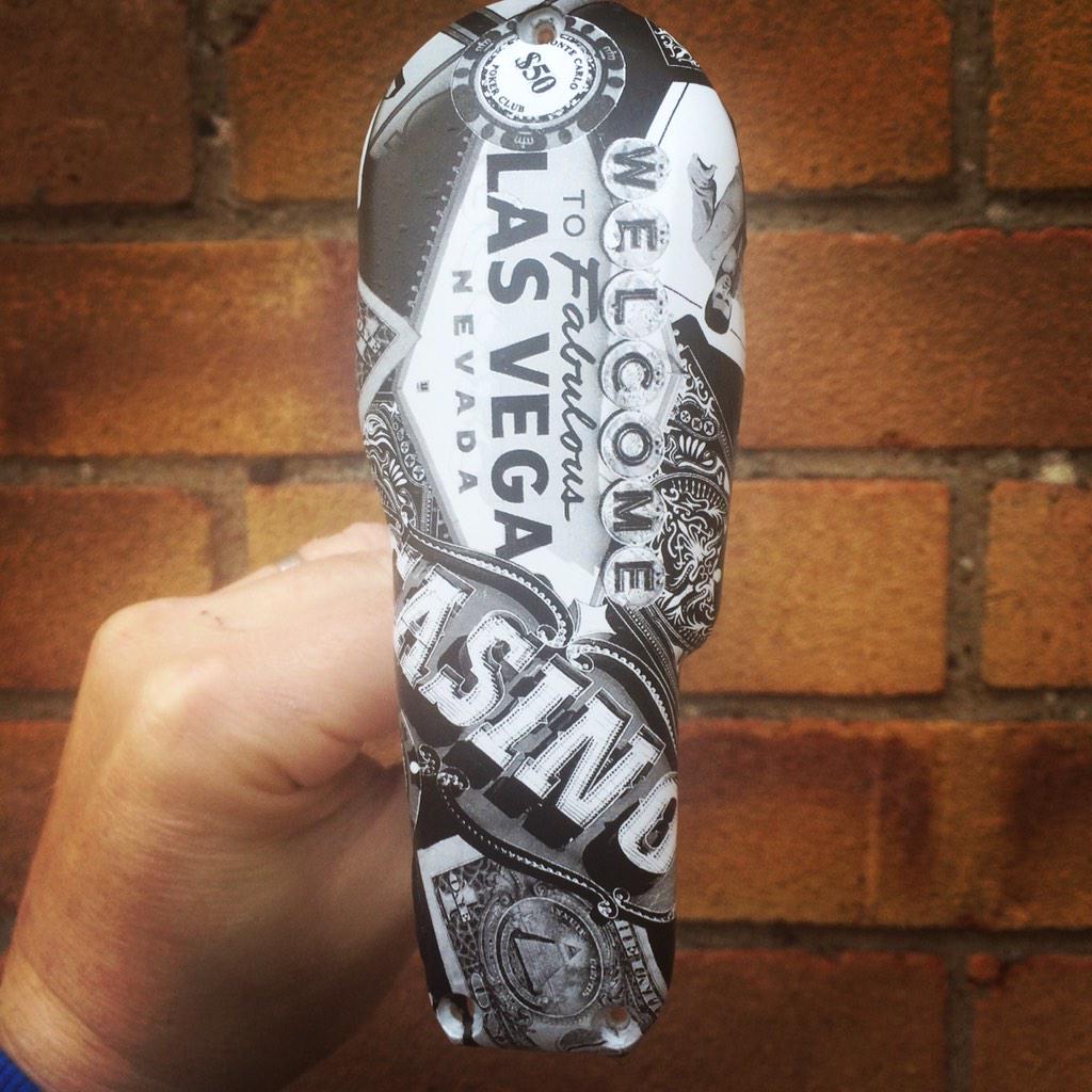 customclipper's tweet image. Yeah, #VegasBaby 🎲🎲💰💰   #wahl  #customclipper #barbercompany #barber #GreatBritishBarberBash  #BarberConnect #beard