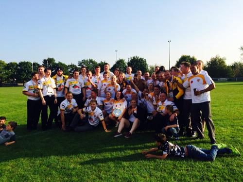 Shelleywhit's tweet photo. What a club @leighminersrl and@MinersLadiesRL together #champions http://t.co/AVCRh5Zqib