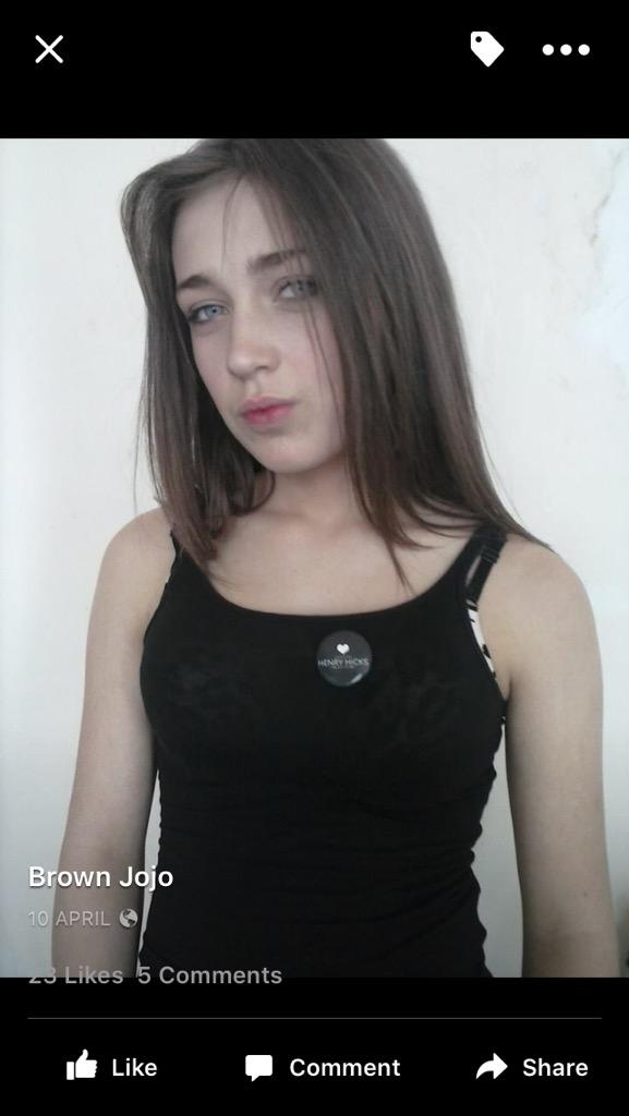 amylouhard36's tweet photo. can everyone share this post. My duaghter Chloe Flanagan has been missing since Friday at 4 o'clock in the afternoon. http://t.co/gJ7llmUekt