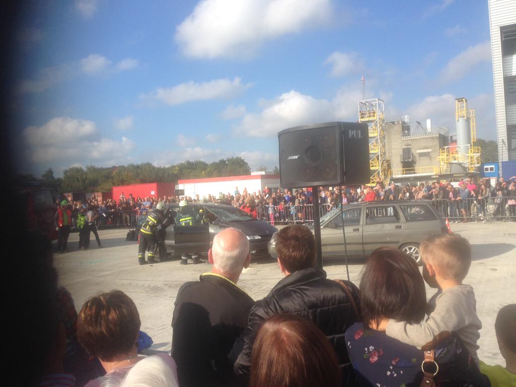 Gert_vanhees's tweet photo. Open bedrijvendag @PLOTLimburg ! Veel volk en mooie organisatie ! http://t.co/3LYpoirt7m