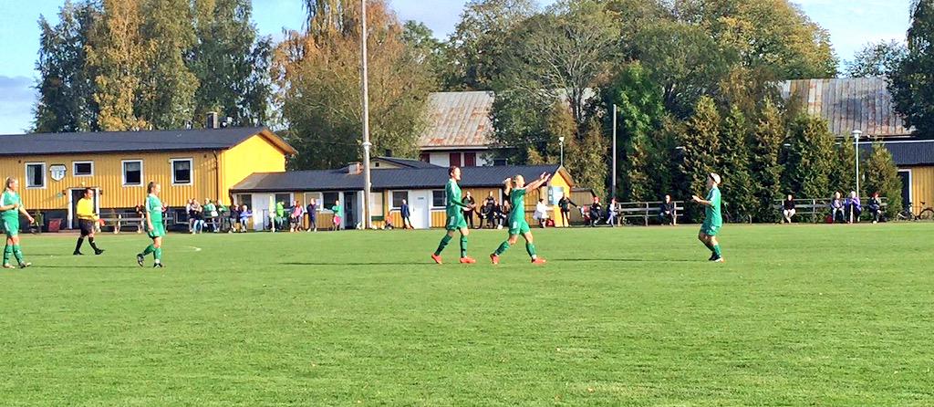 tardie's tweet photo. 1-0 seger i första kvalmatchen, #dreamteam #wikdam 💚⚽️ http://t.co/7IjJMHJeDV