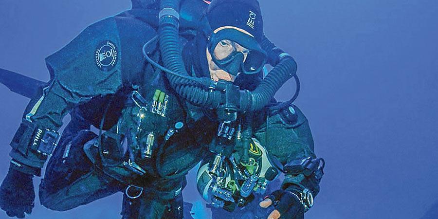 latercera's tweet photo. Descubren tesoros de dos mil años en el naufragio más célebre de la antigua Grecia http://t.co/g4XCS8S2rj http://t.co/RP5DsWySty