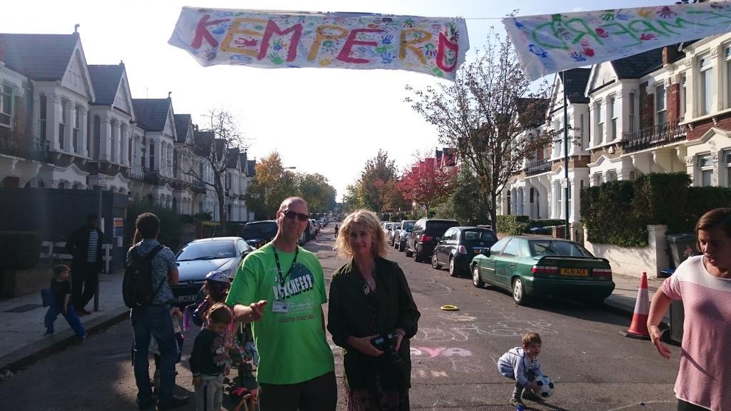 redstarneil's tweet photo. @lizunna congrats on bringing #playstreets to #kemperoad #queenspark Look forward to roll out across #brent. http://t.co/wv5LO3dk4y